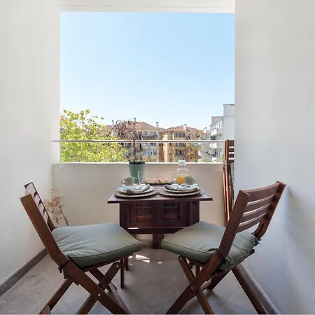 Emporium Deluxe 3br W/ Private Parking By Lovelystay Oporto