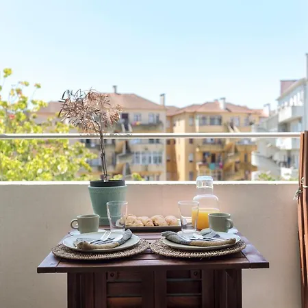 Emporium Deluxe 3br W/ Private Parking By Lovelystay Appartamento